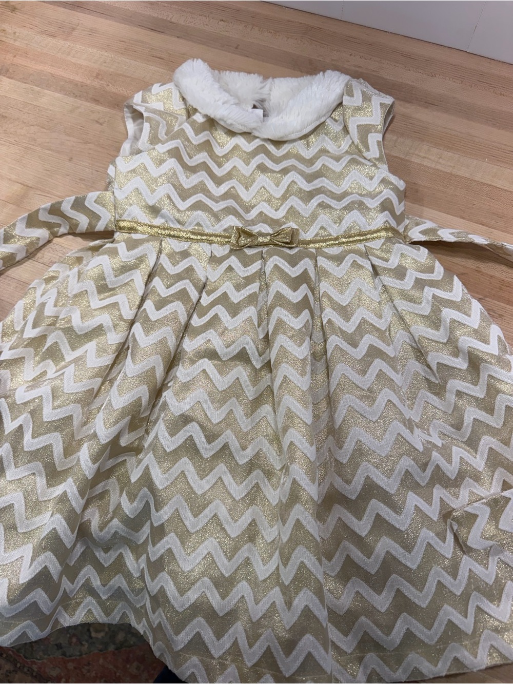 Jona Michelle White and Gold Chevron Party Dress with Faux Fur Collar